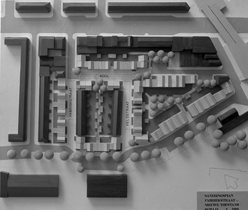 813136 Afbeelding van een maquette voor het Saneringsplan Fabriekstraat en omgeving te Utrecht.